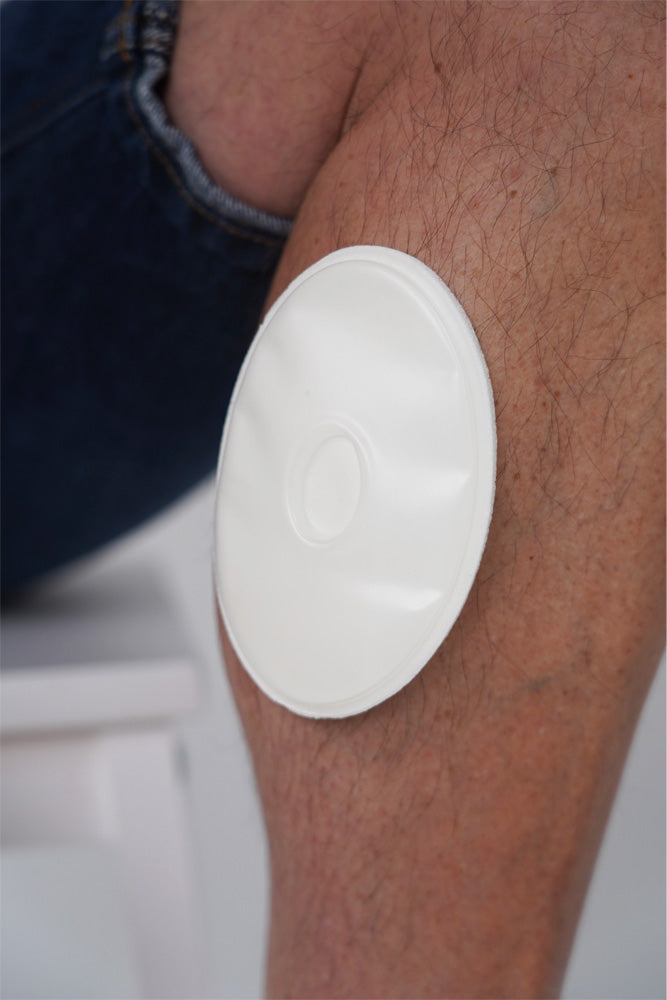 aerobolster absorbing drainage from leg wound below the calf